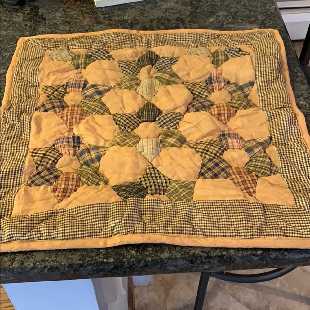 Decorative quilt wall hanging